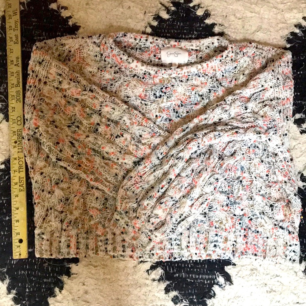 All seasons Jessica Simpson sweater